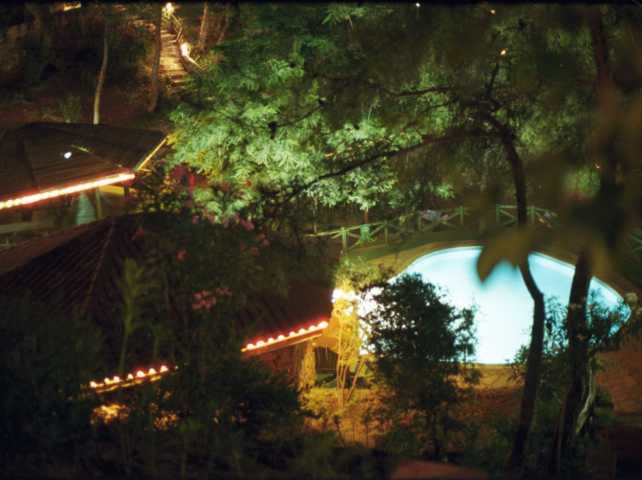 Minipool Ansicht in der Nacht